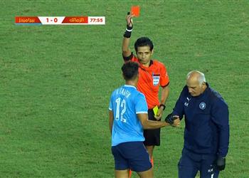 فيديو طرد أحمد توفيق في مباراة الزمالك وبيراميدز بنصف نهائي كأس مصر