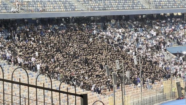 جماهير الزمالك تهتف في مباراة بيراميدز يا سكران أفتح عينك زي ما عملناك هنعمل غيرك