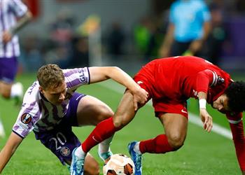 فيديو دونوم يسجل هدف تولوز الأول أمام ليفربول في الدوري الأوروبي