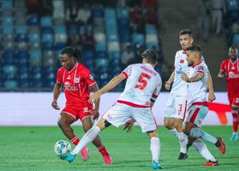 تقارير مهاجم الأهلي السابق يغرم الوداد وقد يمنعه من الصفقات قبل يناير