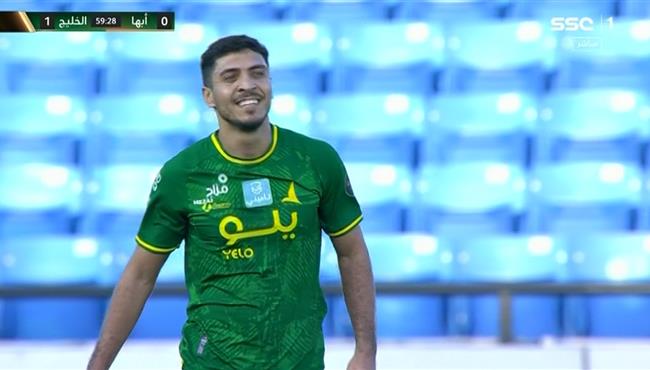 ملخص لمسات محمد شريف في مباراة الخليج وابها بكاس خادم الحرمين
