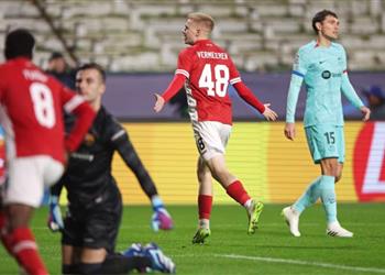 فيديو برشلونة يسقط بثلاثية أمام أنتويرب وبورتو يضرب شاختار بخماسية ويتأهل بدوري الأبطال