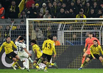 فيديو باريس سان جيرمان يتعادل مع دورتموند ويتأهل بشق الأنفس في دوري أبطال أوروبا