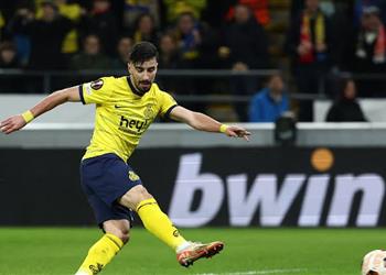 فيديو عمورة يسجل هدف سانت جيلواز الأول أمام ليفربول