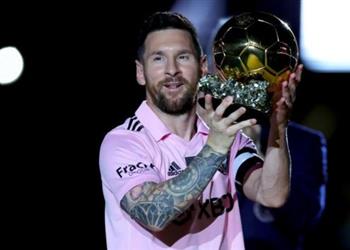 مدير الدوري السعودي يكشف فرص التعاقد مع ميسي وخطط انتقالات يناير