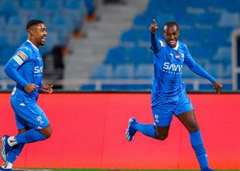 فيديو الهلال يواصل انتصاراته في الدوري السعودي بثنائية أمام الوحدة