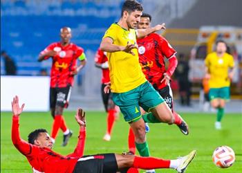 فيديو بمشاركة محمد شريف الخليج يهزم الرياض في الدوري السعودي