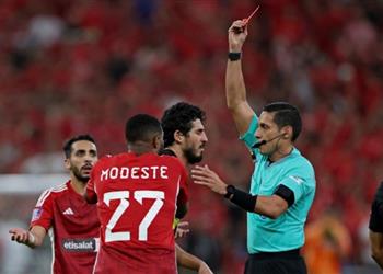 تقارير فيفا ي غرم الأهلي مالي ا بعد مباراة الاتحاد السعودي في كأس العالم للأندية