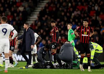 فيديو إلغاء مباراة بورنموث ولوتون تاون بعد سقوط لاعب بشكل مفاجئ