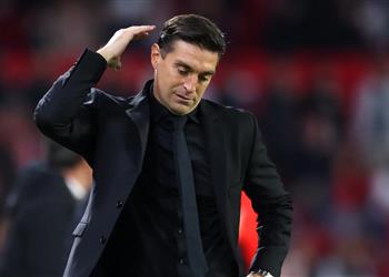 رسمي ا بعد فشله في الفوز إشبيلية يعلن إقالة مدربه للمرة الثانية