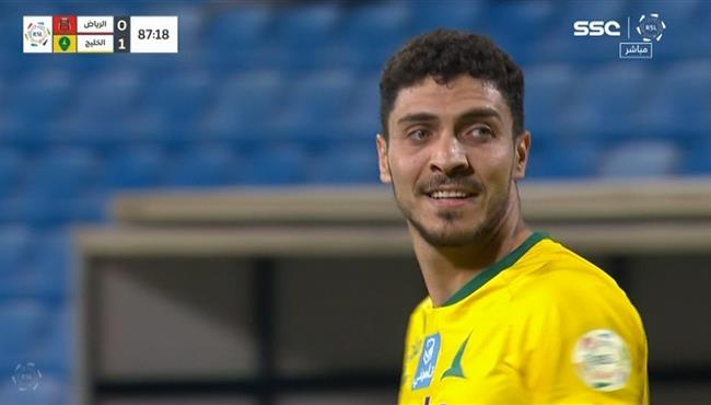 ملخص لمسات محمد شريف في مباراة الخليج والرياض بالدوري السعودي
