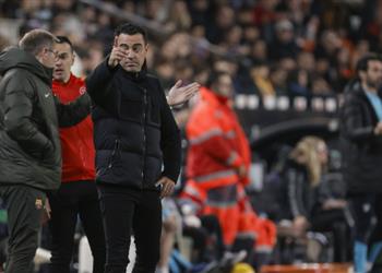 تشافي بعد تعادل برشلونة وفالنسيا ربما نكون الأسوأ في أوروبا