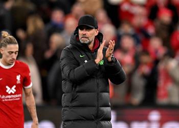 كلوب يثير القلق حول إصابة لاعب ليفربول أمام مانشستر يونايتد