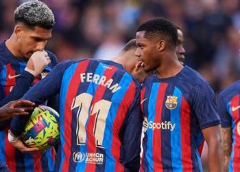 سبورت الدوري السعودي مازال مهتم ا بالتعاقد مع مهاجم برشلونة