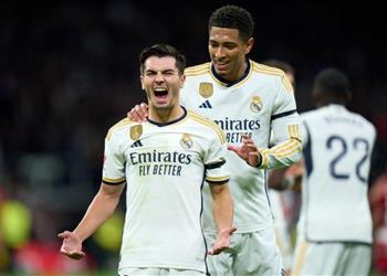 بالفيديو ريال مدريد يهزم غرناطة بثنائية ويعتلي صدارة الدوري الإسباني