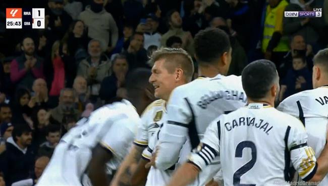 اهداف مباراة ريال مدريد وغرناطة 2 0 الدوري الاسباني