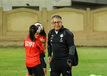 اتحاد الكرة يحسم مصير مدرب منتخب مصر للسيدات بعد فشل التأهل لـ أمم إفريقيا