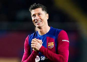 قائمة برشلونة لمباراة ألميريا في الدوري الإسباني استدعاء ليفاندوفسكي وغياب جديد