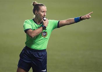 حكم مباراة الأهلي وأوراوا الياباني في كأس العالم للأندية