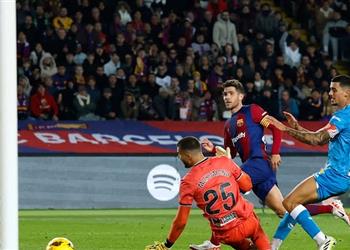 فيديو برشلونة يستعيد نغمة الانتصارات بثلاثية مثيرة أمام ألميريا في الدوري الإسباني
