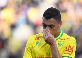 فيديو رغم تسبب مصطفى محمد في طرد لوفرين نانت يواصل السقوط أمام ليون بالدوري الفرنسي