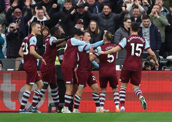 بالفيديو مانشستر يونايتد يخسر أمام وست هام بثنائية نظيفة في الدوري الإنجليزي