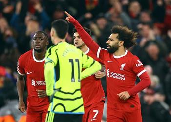فيديو محمد صلاح يسجل وليفربول يفشل في انتزاع الصدارة بتعادل مثير مع آرسنال
