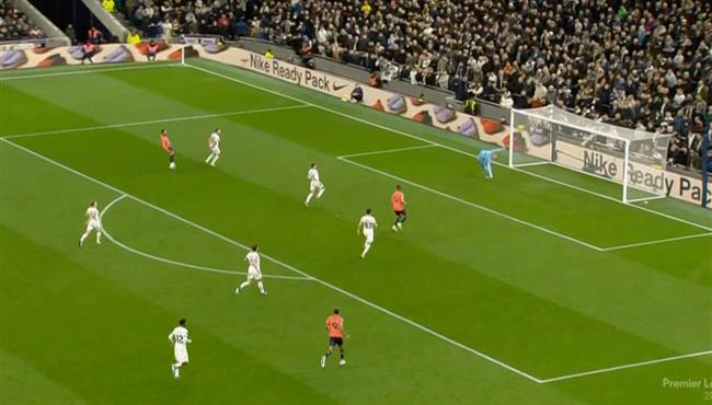 تصدي فيكاريو حارس توتنهام الرائع يمنع هدف قاتل لـ إيفرتون