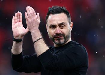 تقارير دي زيربي مرشح لتدريب ناد إيطالي ويحدد موقفه من الرحيل عن برايتون