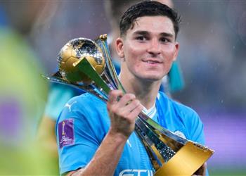 ألفاريز بعد تتويج مانشستر سيتي بالخماسية نحلم بتكرارها مرة أخرى