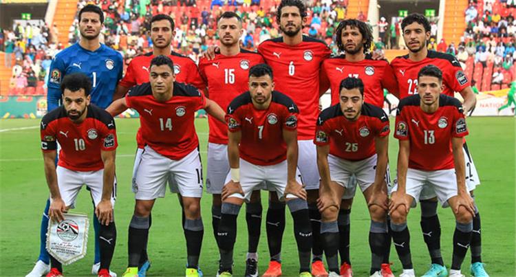 كاف» يختار لاعبًا من منتخب مصر يجب مشاهدته في كاس أمم إفريقيا - بطولات