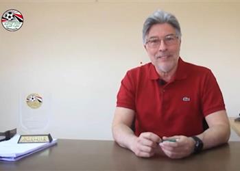 خاص بيريرا يتخذ قرار ا بشأن الحكام خلال فترة توقف الدوري