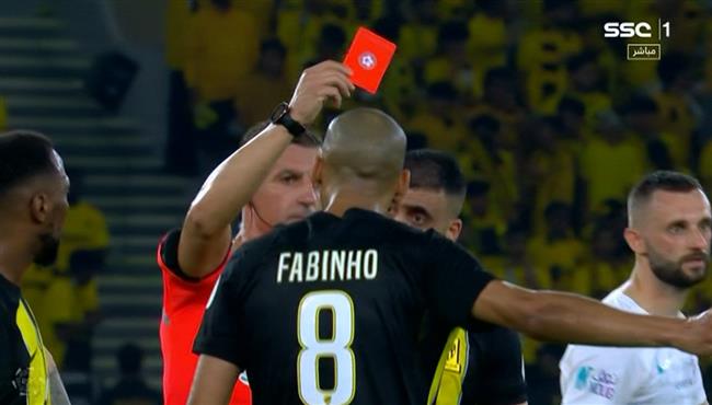 طرد فابينيو في مباراة النصر والاتحاد بالدوري السعودي