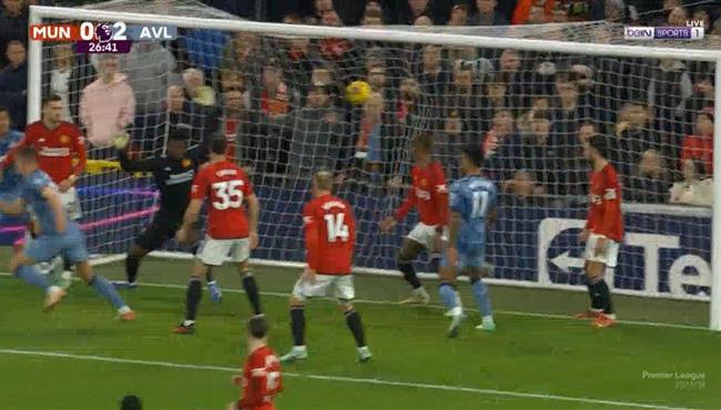 هدف استون فيلا الثاني الرائع في مرمي مانشستر يونايتد بالدوري الانجليزي