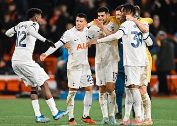 توتنهام يعلن إصابه لاعبه وغيابه لمدة شهر