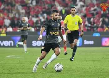 فيديو بتسديدة رائعة أحمد قندوسي ي سجل هدف سيراميكا كليوباترا الأول أمام بيراميدز