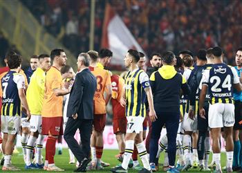 تقارير الأزمة تتصاعد إلغاء مباراة السوبر التركي بين جالطة سراي وفناربخشة