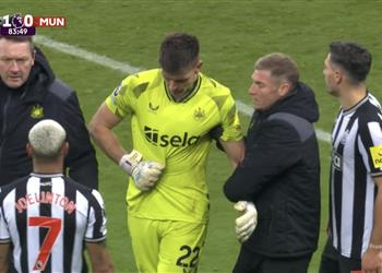 إيدي هاو يثير القلق بشأن إصابة حارس نيوكاسل أمام مانشستر يونايتد