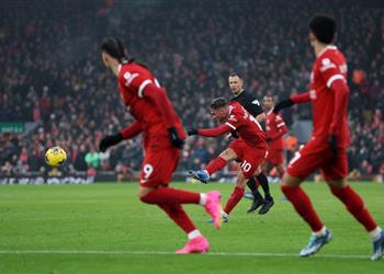 فيديو بتسديدة صاروخية ماك أليستر يسجل هدف ليفربول الثاني أمام فولهام