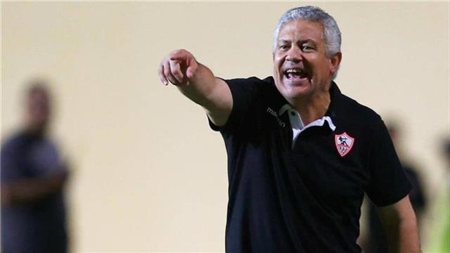 محمد حلمي مدرب الزمالك السابق