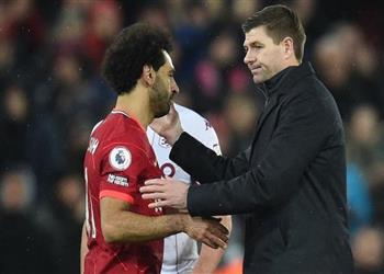 محمد صلاح ي عادل رقم ا مميز ا لـ جيرارد في مباراة ليفربول وفولهام