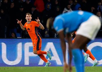 فيديو إنتر ميلان يدك شباك نابولي بثلاثية ويستعيد صدارة الدوري الإيطالي من يوفنتوس