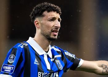 سيريس السويدي يوضح لـ بطولات شروطه لرحيل وسام أبو علي إلى الأهلي