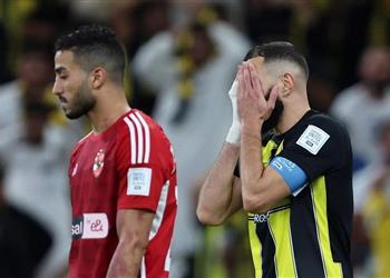 تقارير كريم بنزيما يغادر السعودية بعد تفاقم أزمته في الاتحاد