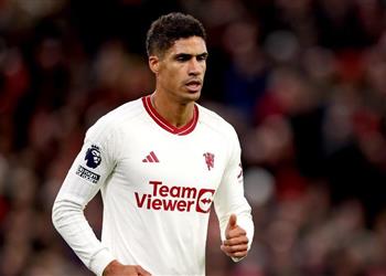 ديلي ميل مانشستر يونايتد يتخذ قرار ا بشأن تمديد عقد فاران