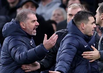 بوستيكوجلو عن مشادته مع طاقم بورنموث كنا نتمنى لبعضنا سنة سعيدة