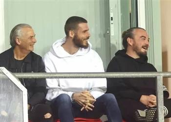 دي خيا يقترب من العودة إلى الدوري الإنجليزي بعد 6 أشهر من رحيله عن مانشستر يونايتد