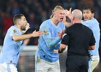 رغم الخطأ الفادح في مباراة مانشستر سيتي وتوتنهام سيمون هوبر حكم ا لمواجهة ليفربول وشيفيلد