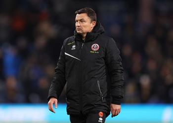 شيفيلد ي علن إقالة مدربه قبل مواجهة ليفربول في الدوري الإنجليزي