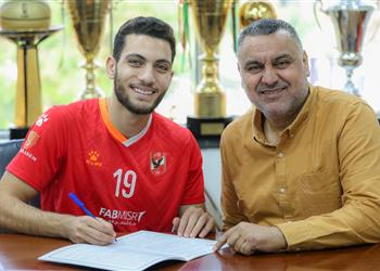 الأهلي يعلن تجديد عقود 3 لاعبين من فريق اليد قبل مواجهة الزمالك في السوبر